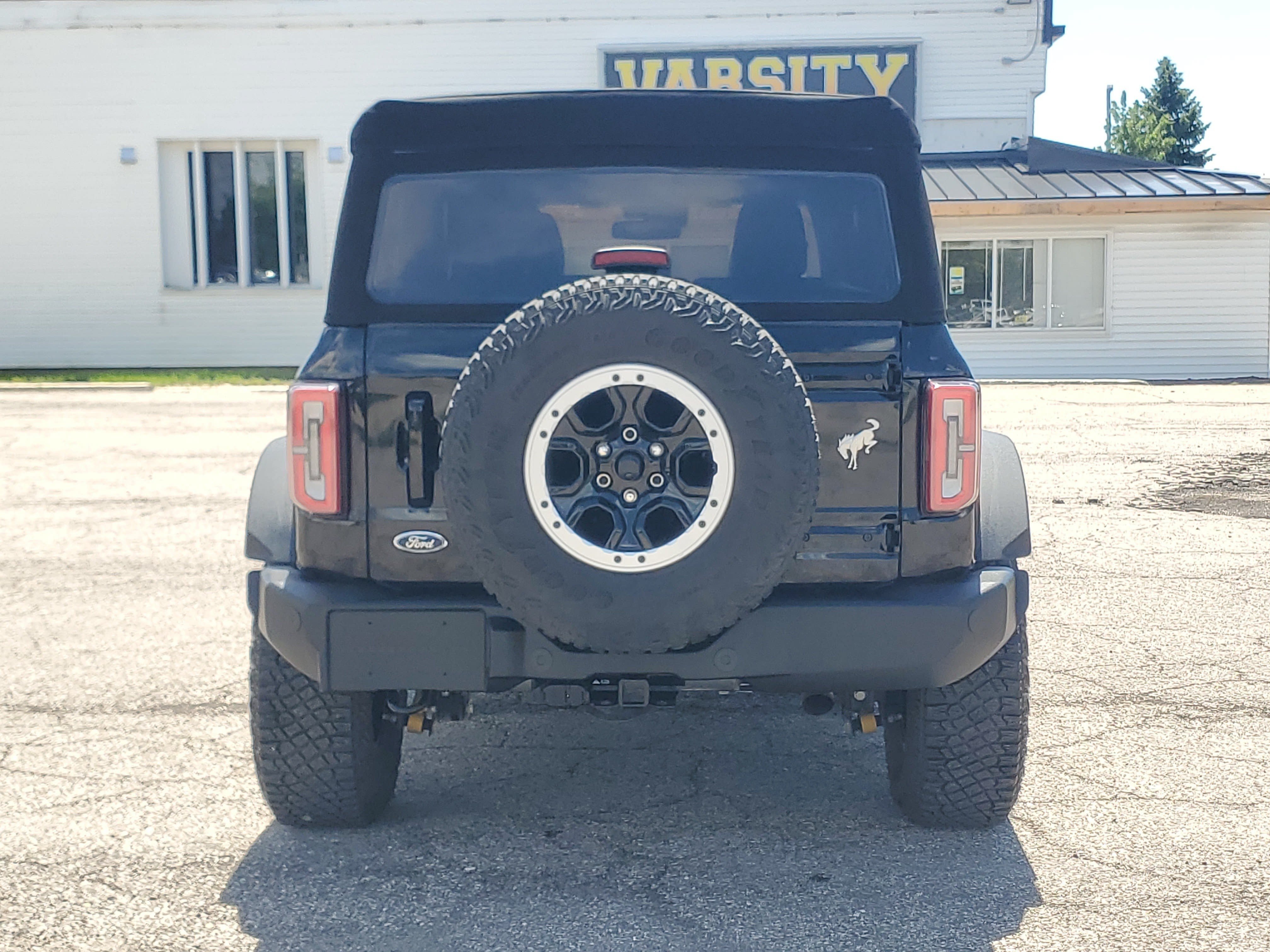 Used 2024 Ford Bronco Outer Banks w/ Sasquatch Package AWD/4WD image 5