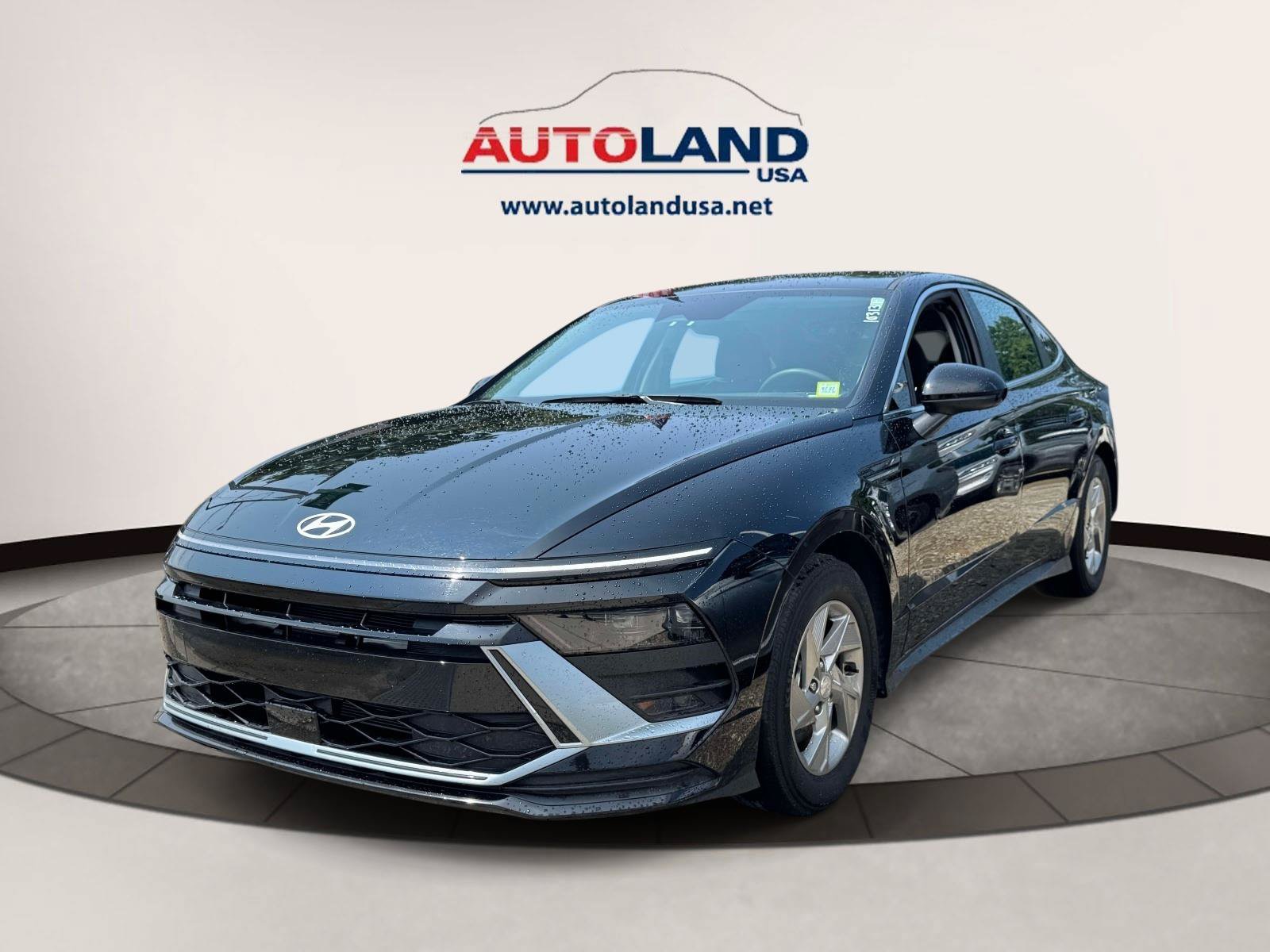 Used 2025 Hyundai Sonata SE FWD image 1