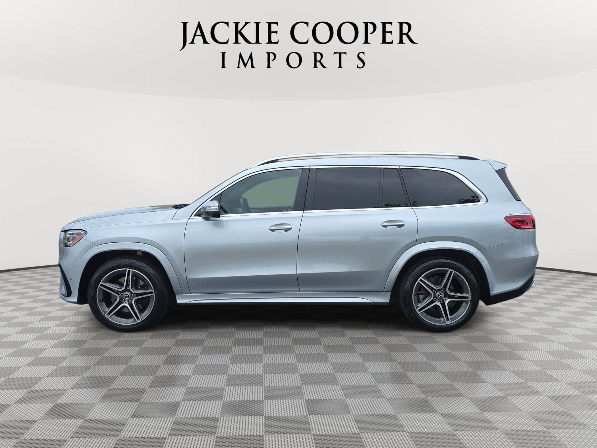Certified 2024 Mercedes-Benz GLS 450 4MATIC image 8