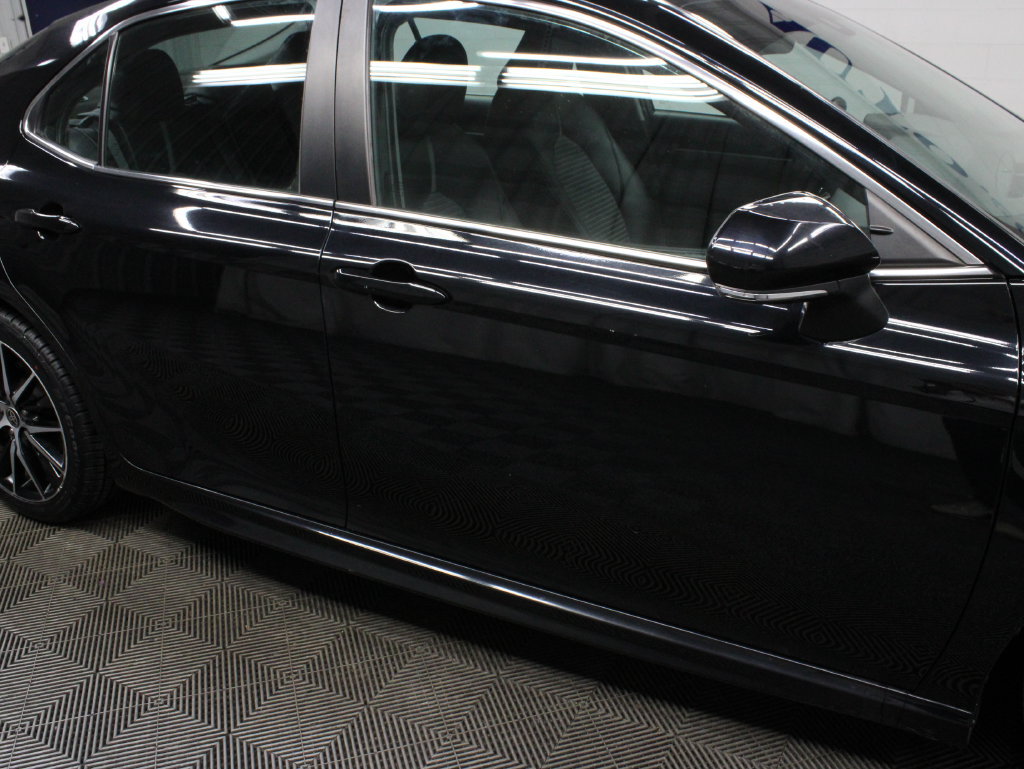 Used 2022 Toyota Camry SE FWD image 27
