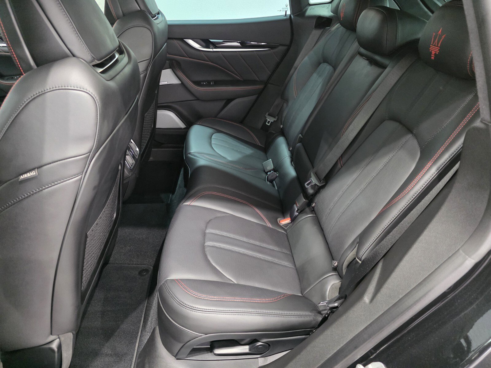 Used 2023 Maserati Levante Modena S image 11