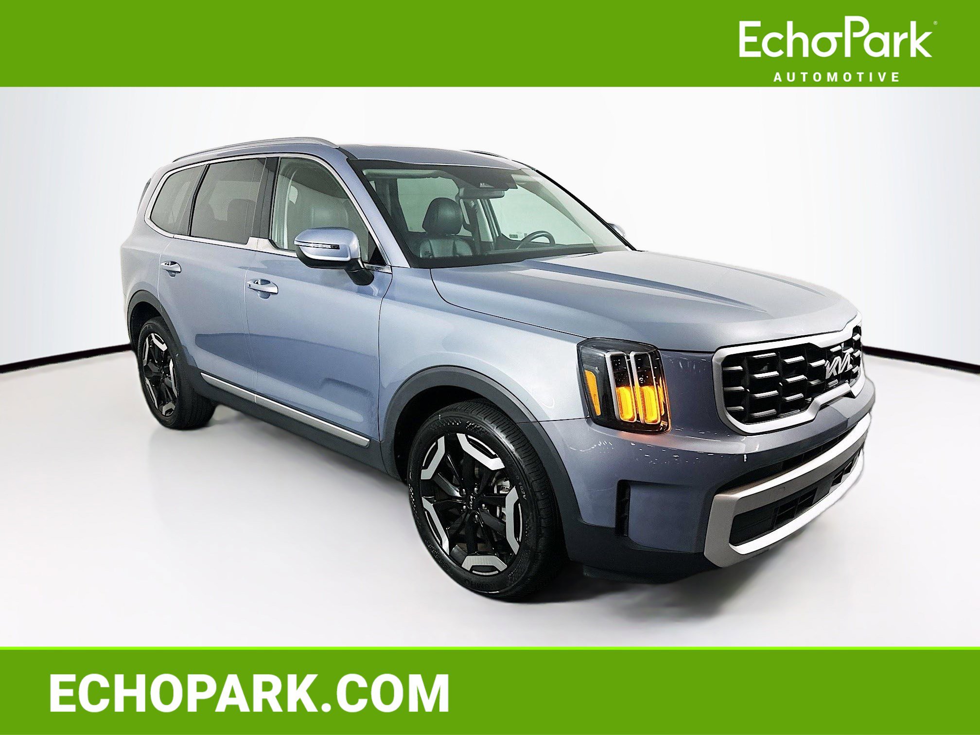 Used 2025 Kia Telluride S FWD image 1