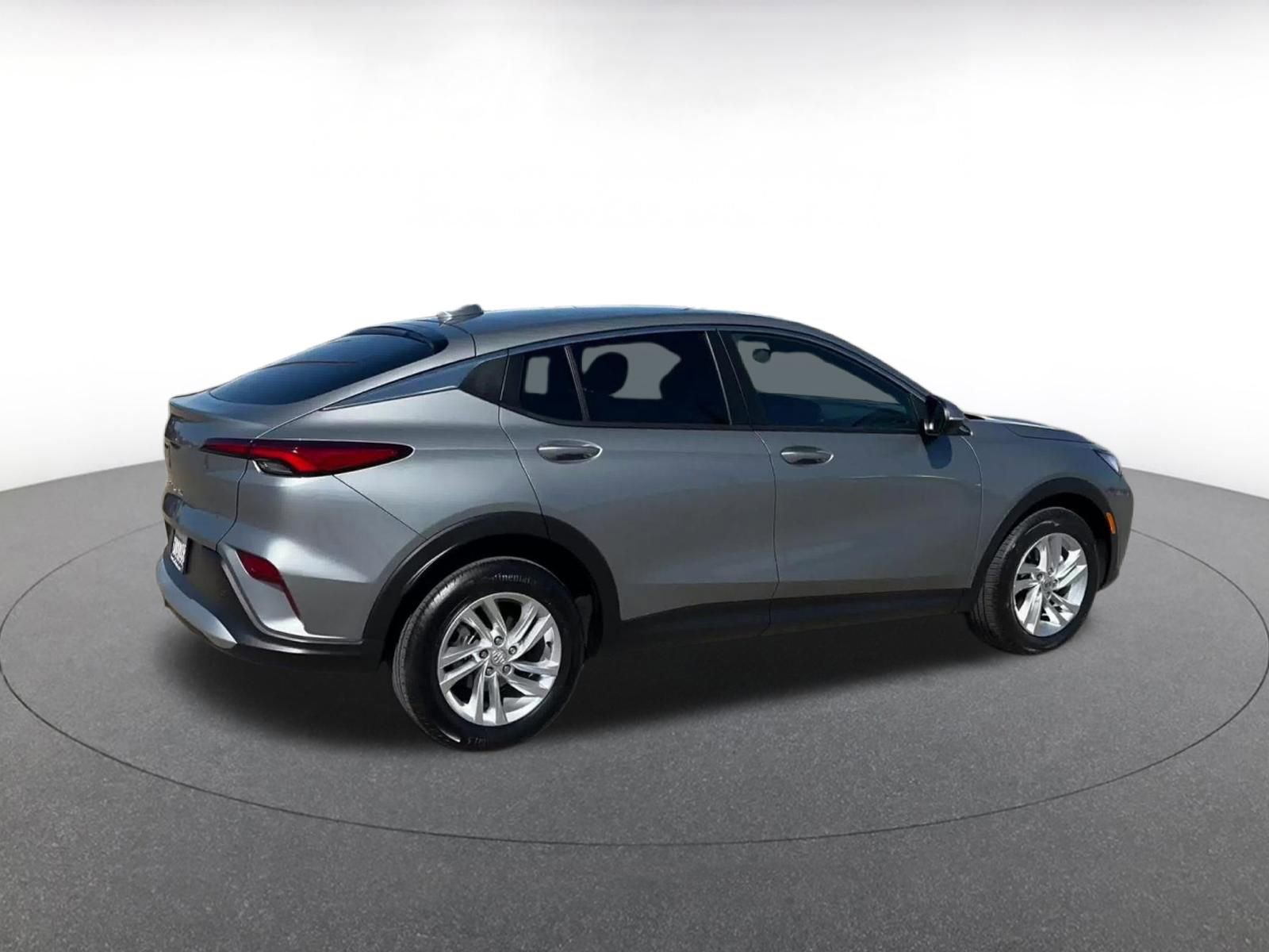 Used 2025 Buick Envista Preferred image 14