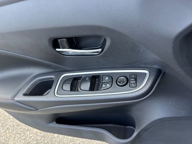 New 2025 Nissan Versa SR w/ Trunk Package FWD image 26