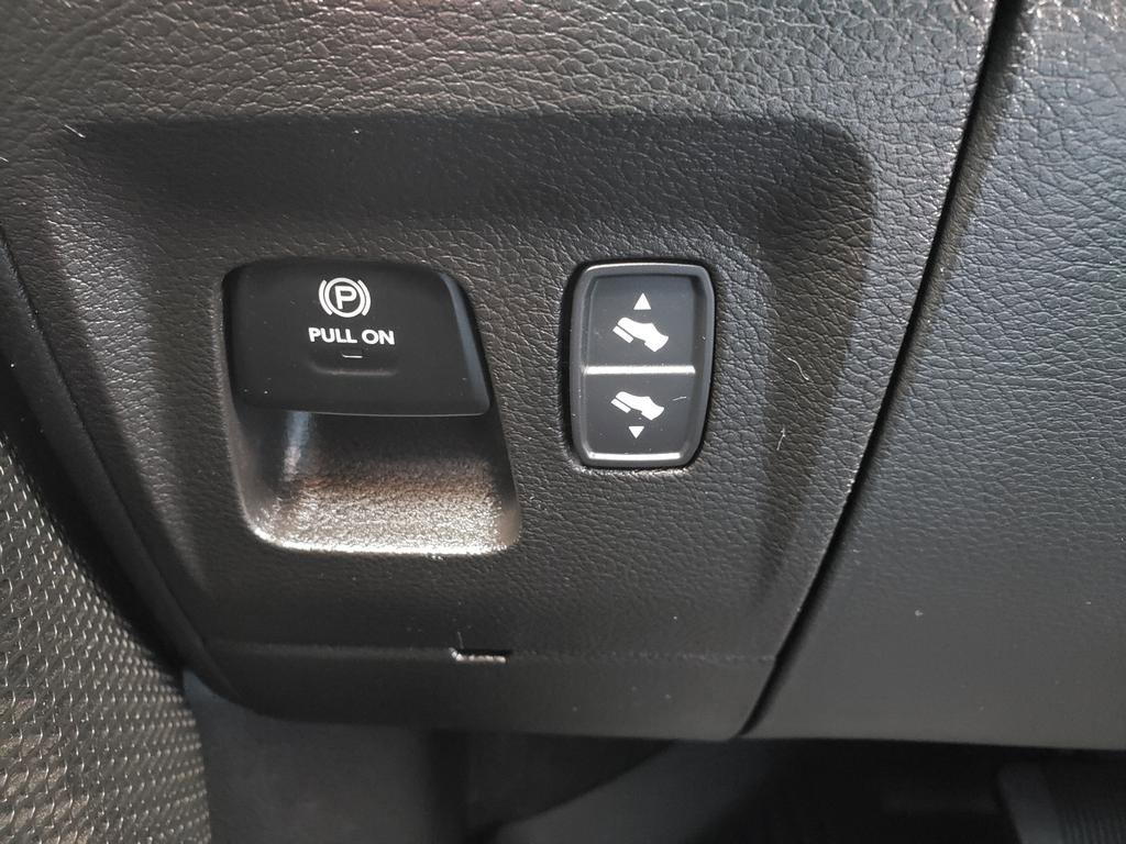 Used 2022 RAM 1500 Big Horn image 22