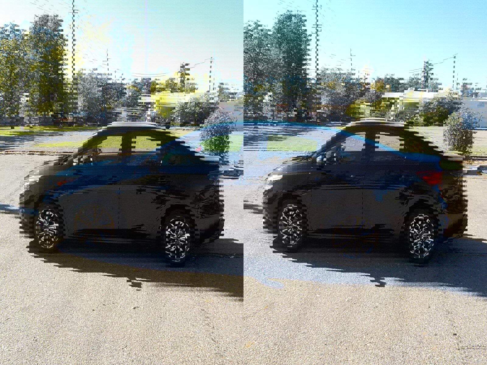 Used 2023 Kia Forte LXS image 9