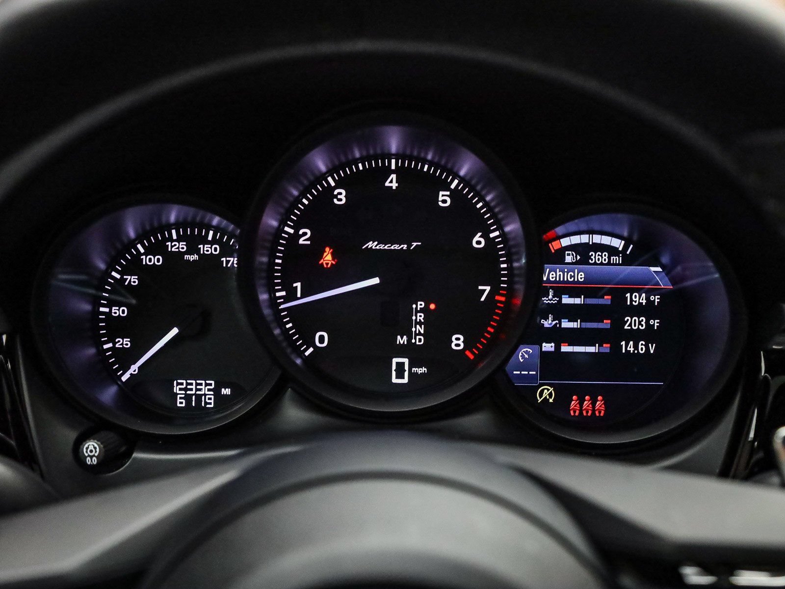 Certified 2025 Porsche Macan Turbo AWD/4WD image 29