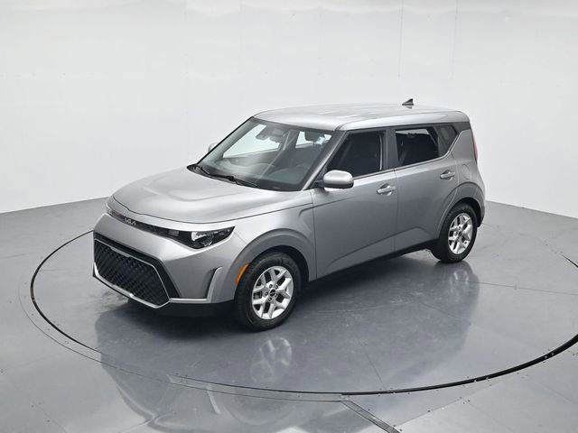 Used 2023 Kia Soul LX w/ LX Technology Package image 41