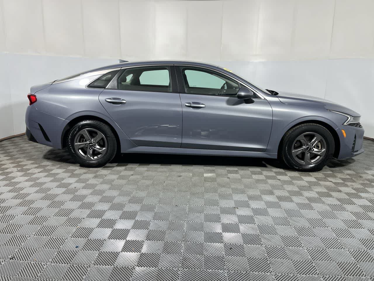 Used 2023 Kia K5 LXS FWD image 9