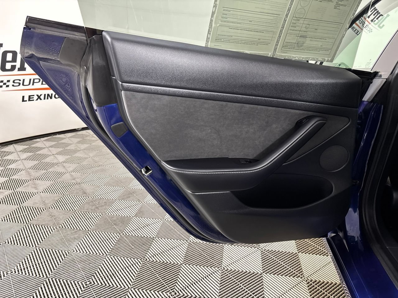 Used 2022 Tesla Model 3 RWD image 14