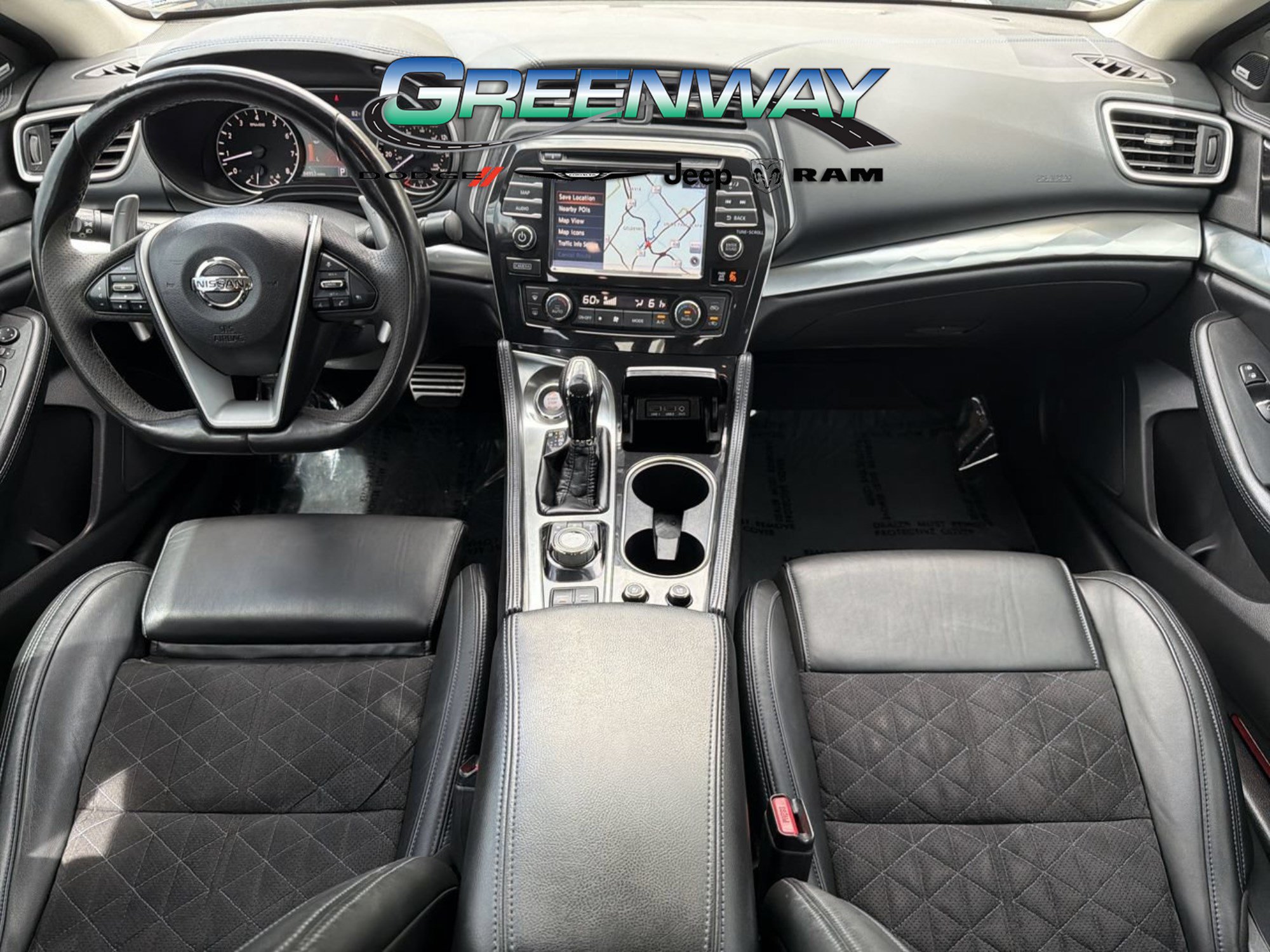 Used 2017 Nissan Maxima SR w/ Midnight Edition FWD image 9