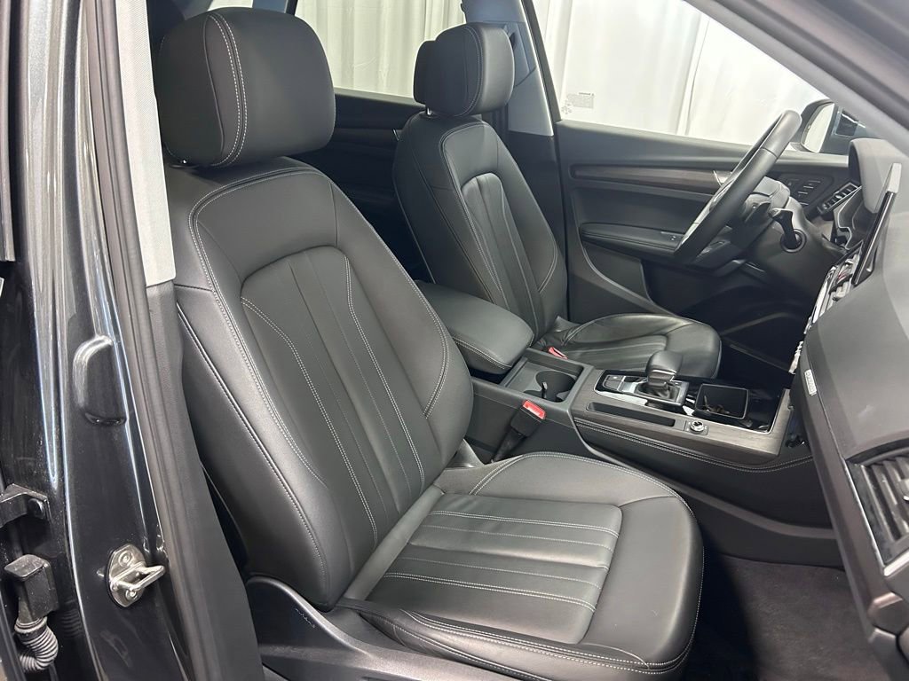 Used 2023 Audi Q5 2.0T Premium Plus w/ Premium Plus Package AWD/4WD image 23