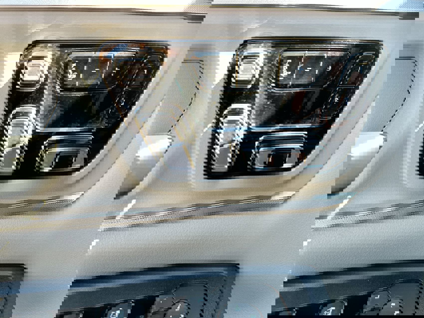 Used 2025 RAM 1500 Tungsten w/ Trailer Tow Group image 12