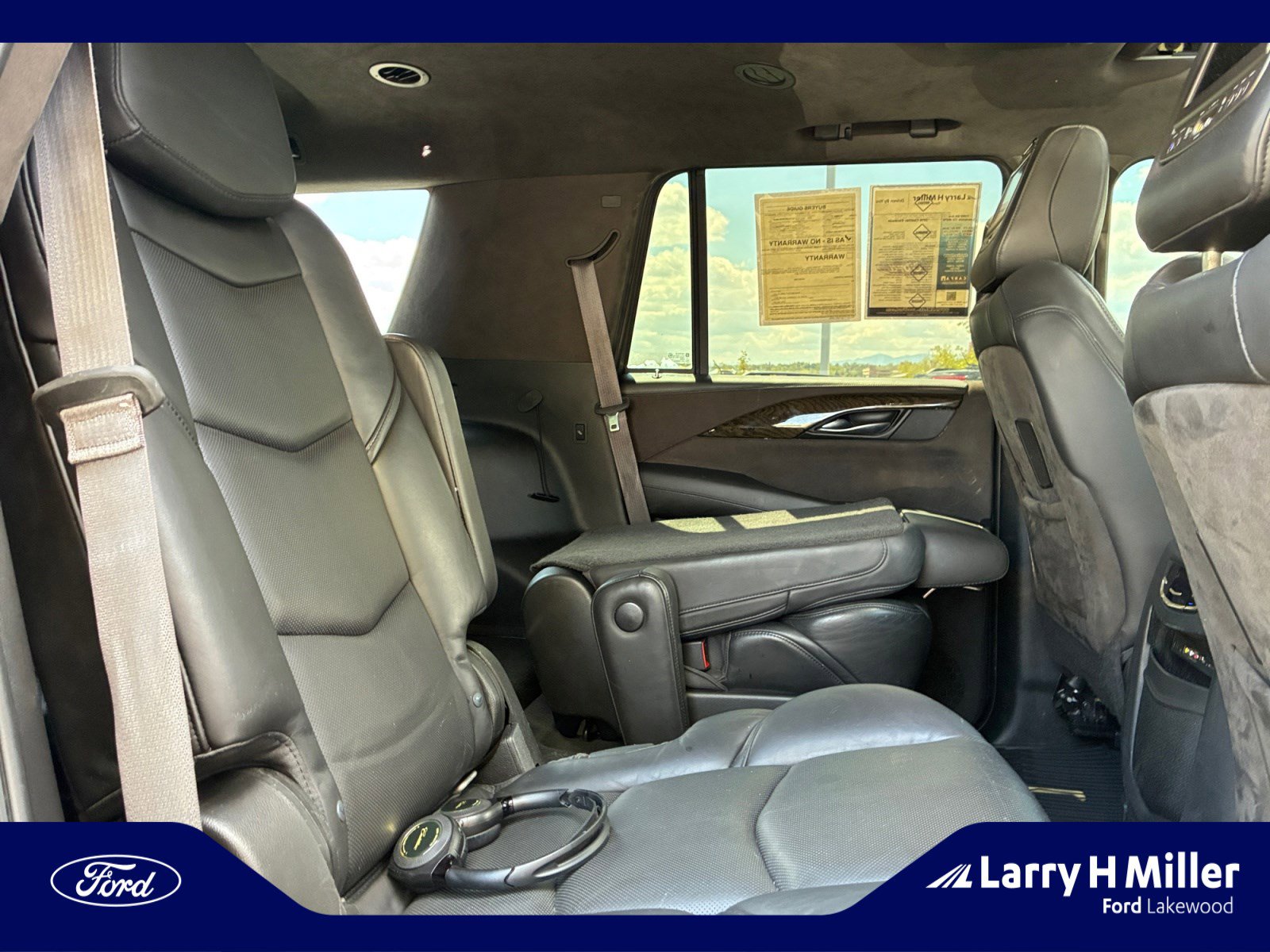 Used 2016 Cadillac Escalade Platinum AWD/4WD image 18
