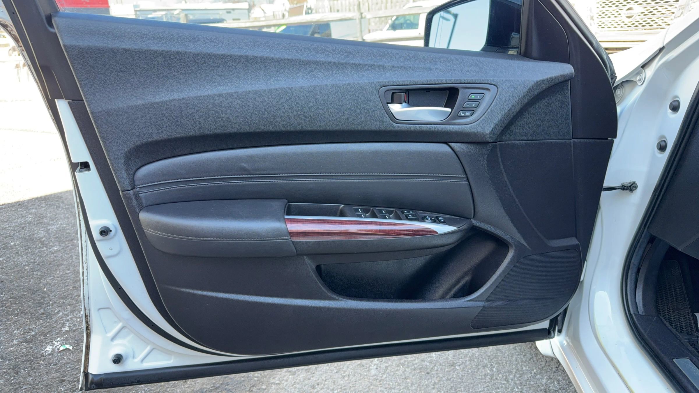 Used 2016 Acura TLX image 13