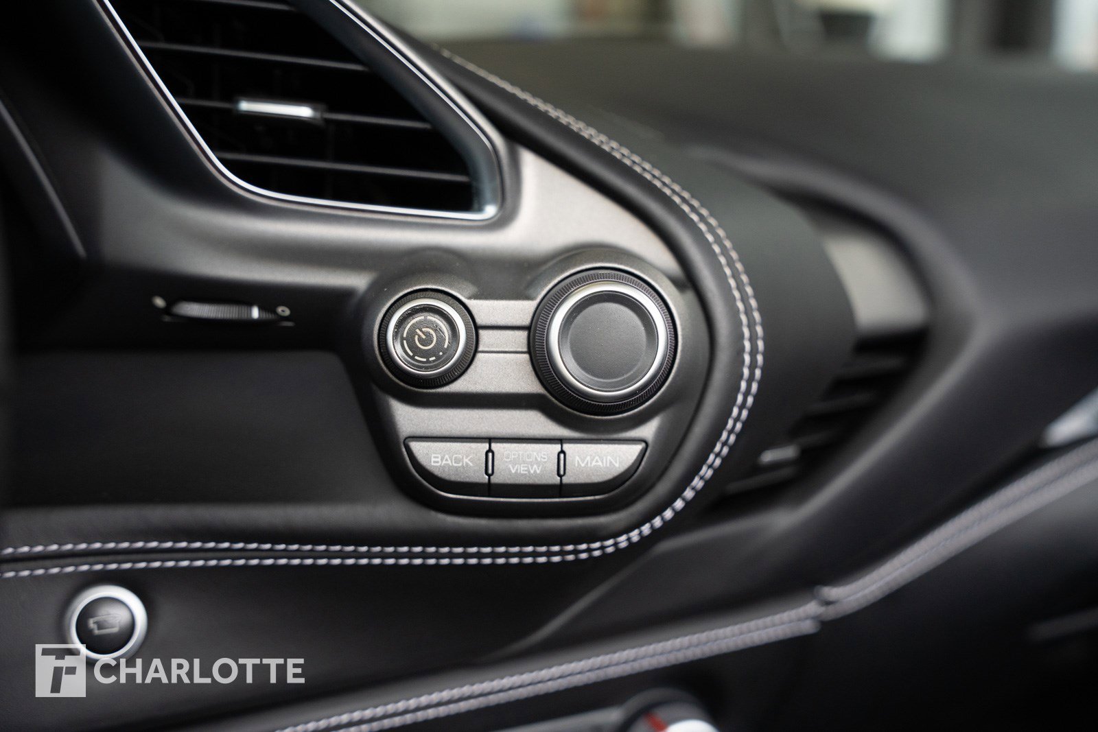 Used 2017 Ferrari 488 Spider image 28