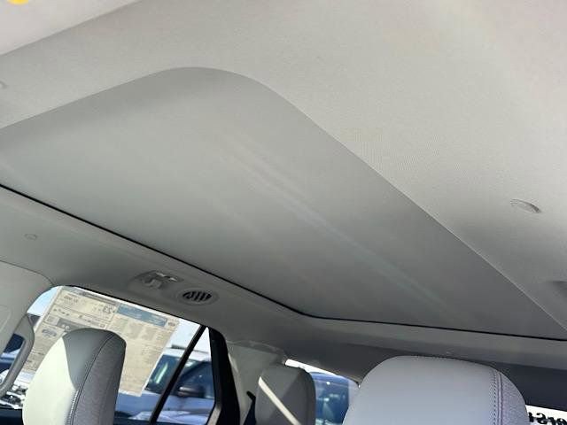 New 2025 Ford Explorer Active w/ Active Comfort Package image 10