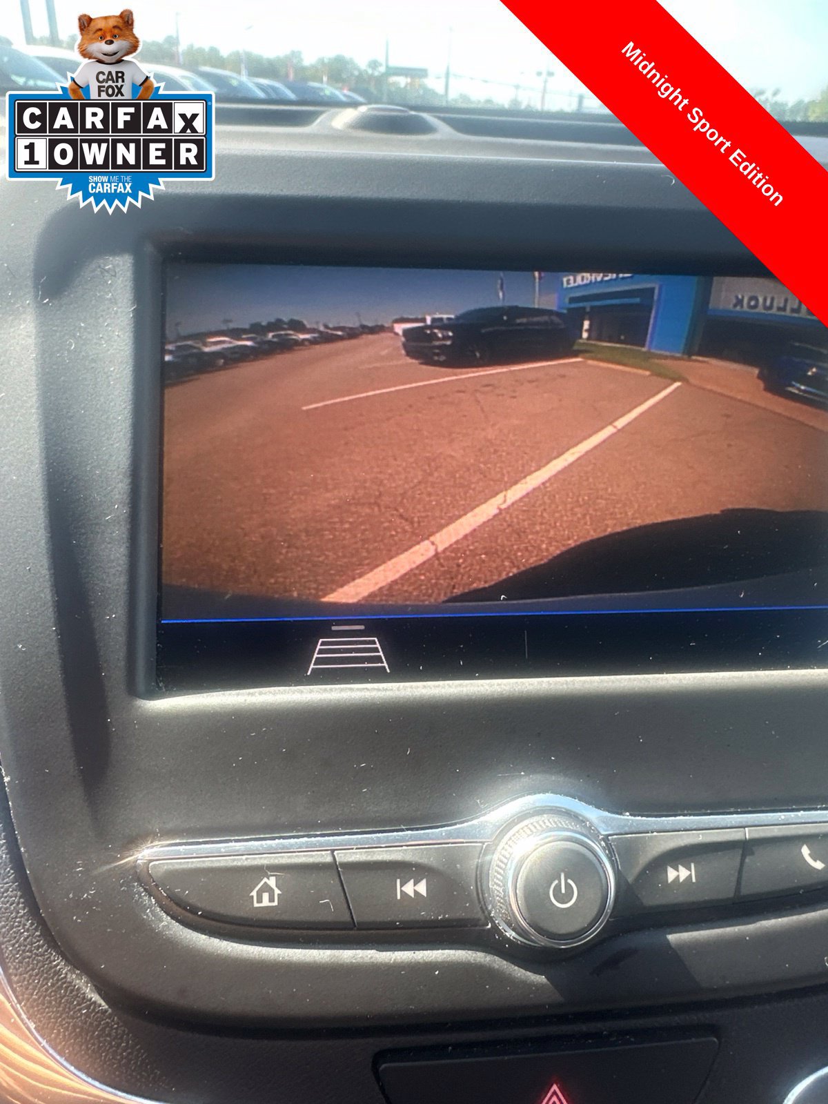 Used 2021 Chevrolet Equinox LT FWD image 3