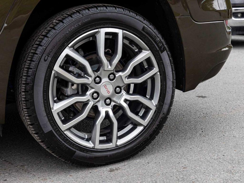 Used 2023 GMC Terrain Denali AWD/4WD image 8