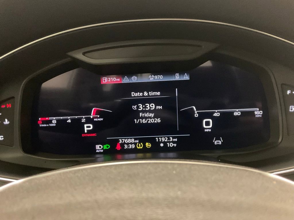 Used 2024 Audi A6 Premium Plus image 2