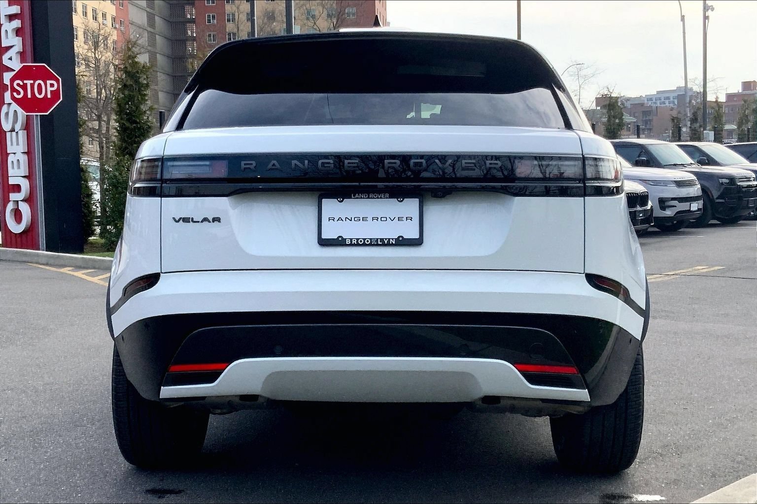 Certified 2026 Land Rover Range Rover Velar Dynamic SE AWD/4WD image 4