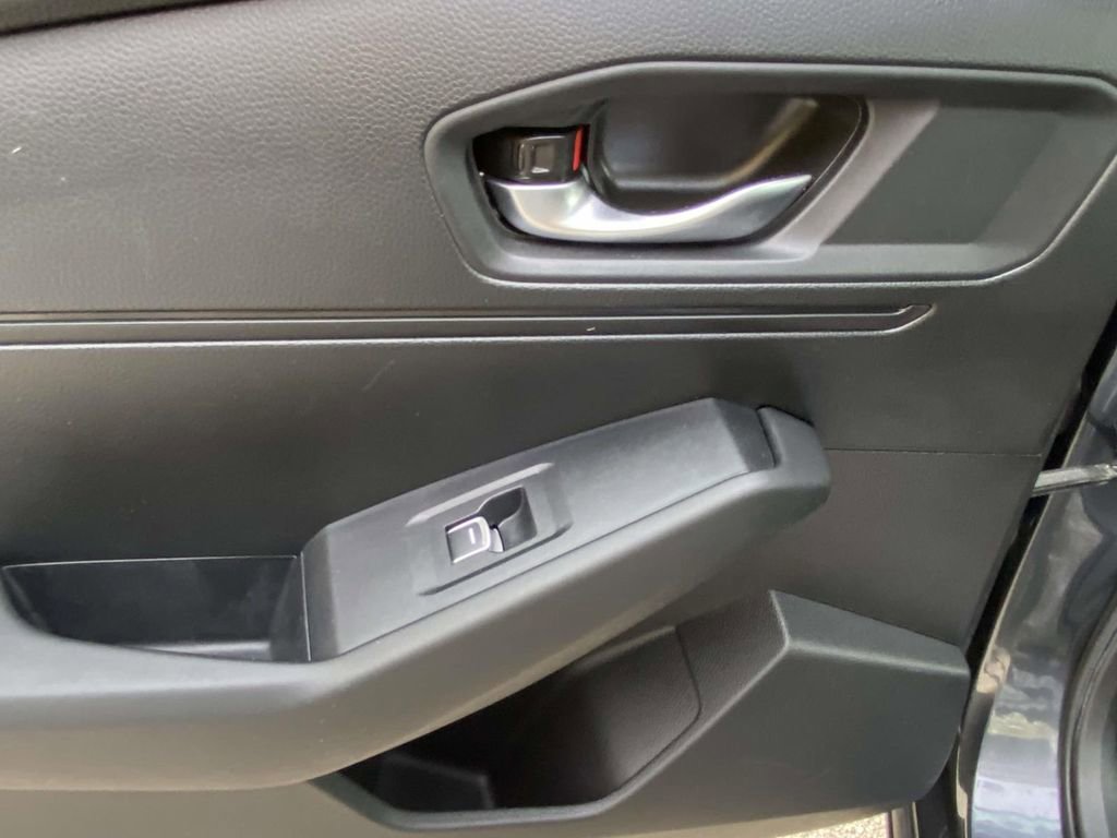 Used 2024 Honda Accord EX image 11