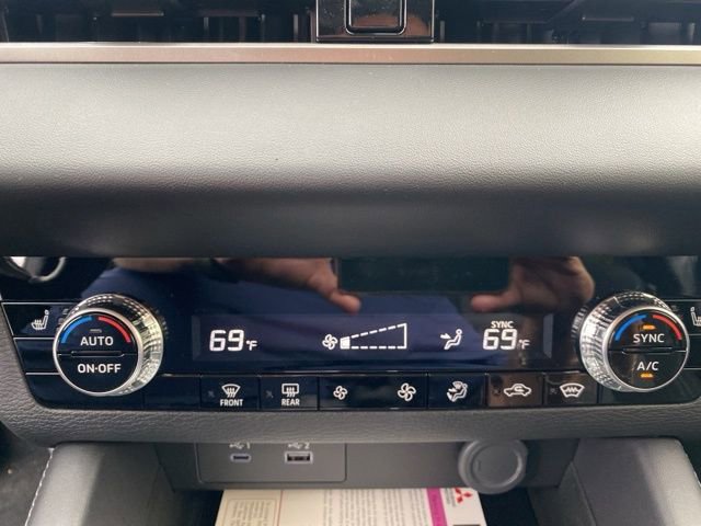 New 2025 Mitsubishi Outlander ES image 27