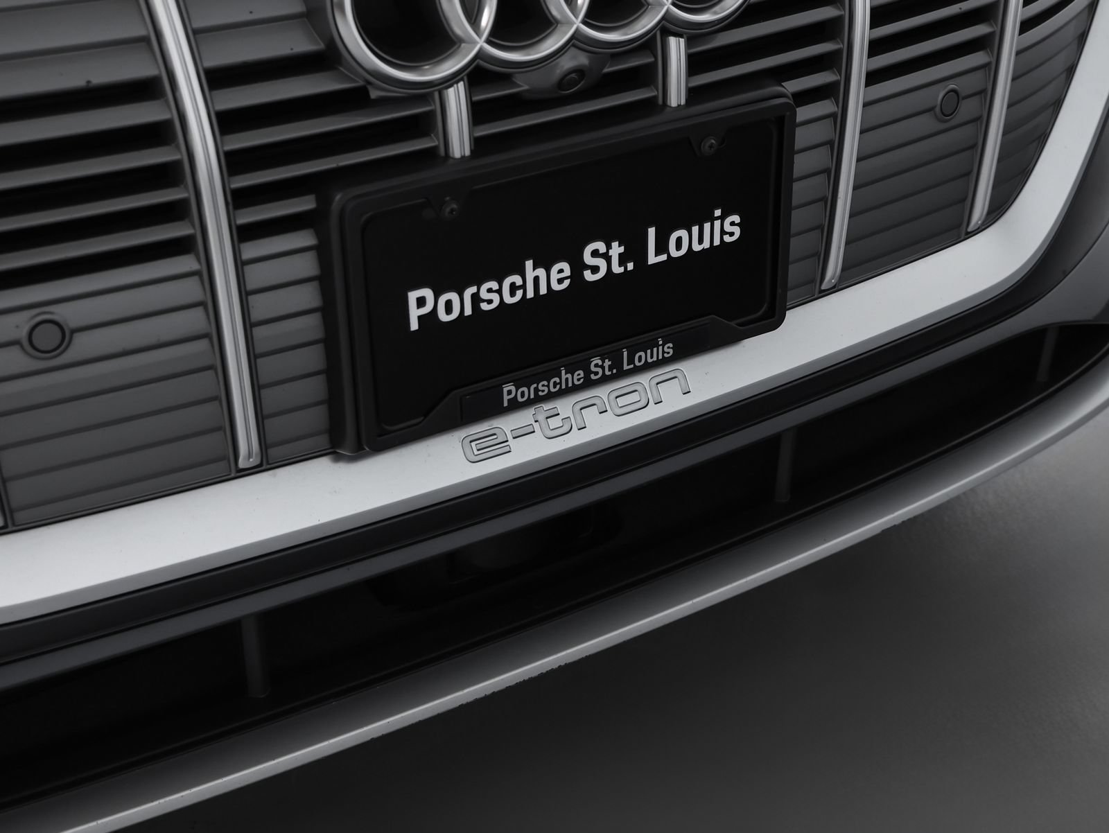 Used 2019 Audi e-tron Prestige AWD/4WD image 17