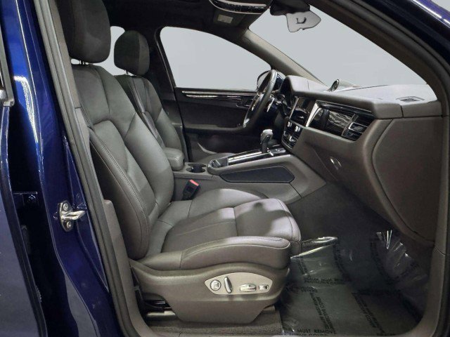 Used 2024 Porsche Macan image 81
