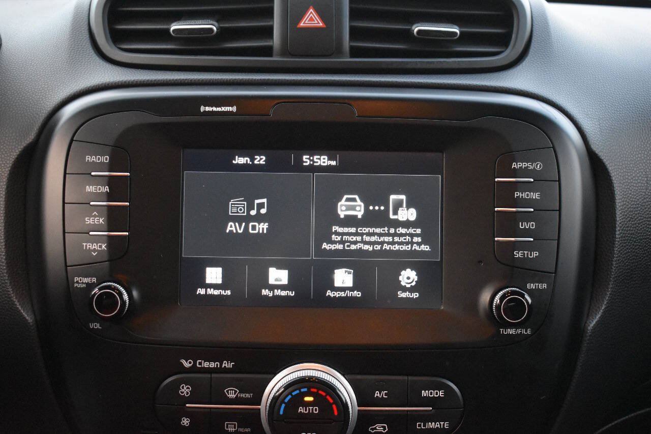 Used 2018 Kia Soul + FWD image 24