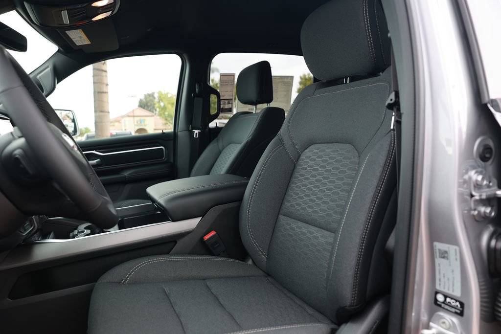 New 2026 RAM 1500 4x4 Crew Cab image 13