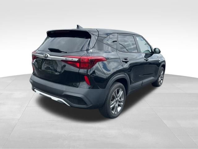 Certified 2021 Kia Seltos LX AWD/4WD image 8