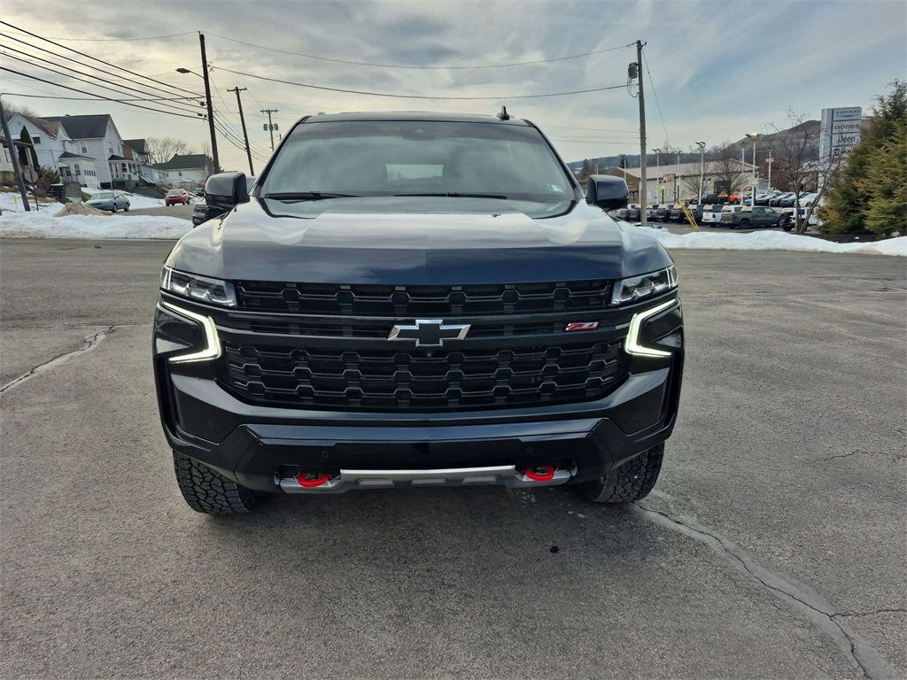 Used 2024 Chevrolet Suburban Z71 w/ Luxury Package image 10