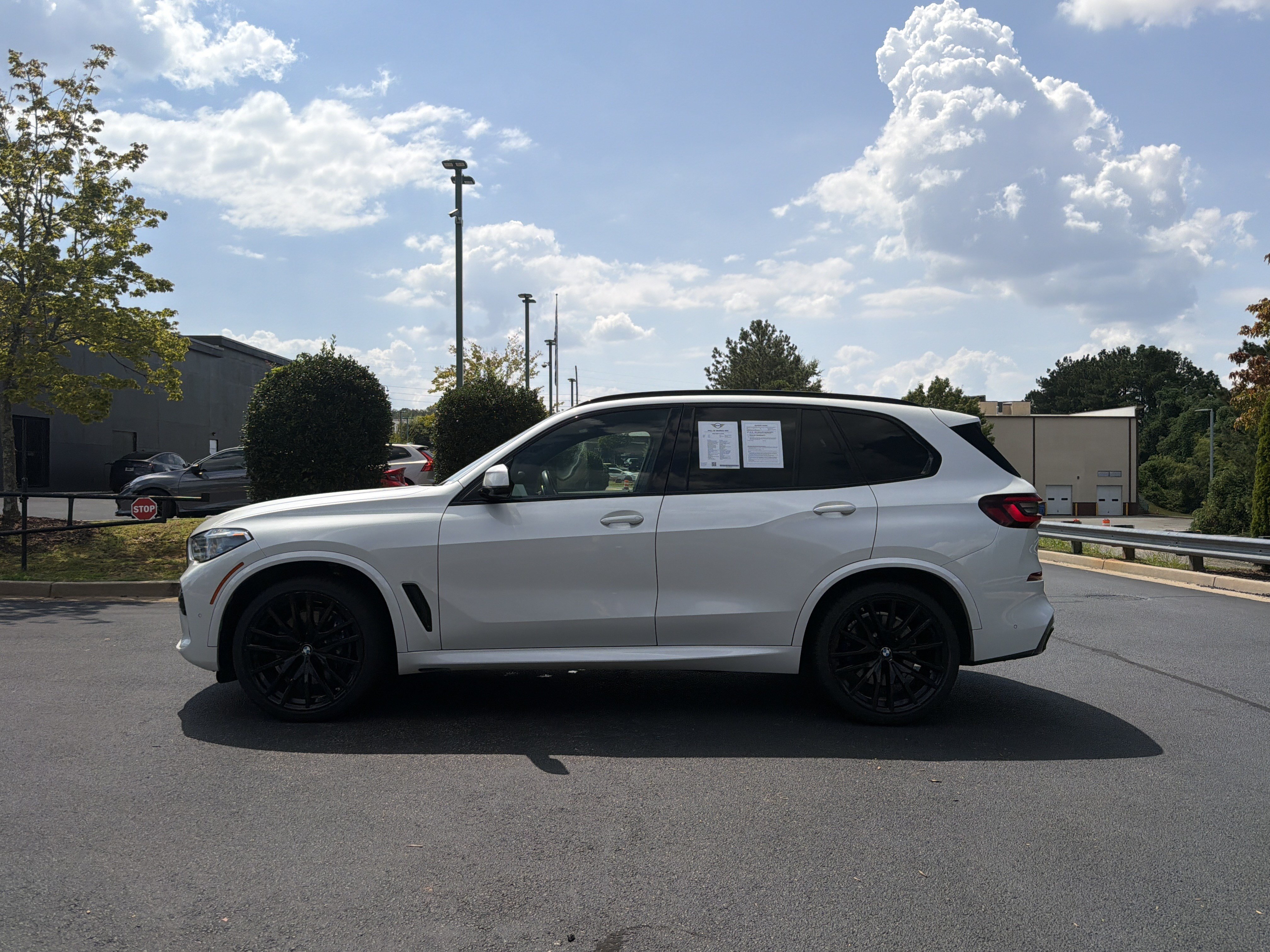 Used 2022 BMW X5 M50i w/ Executive Package AWD/4WD image 15
