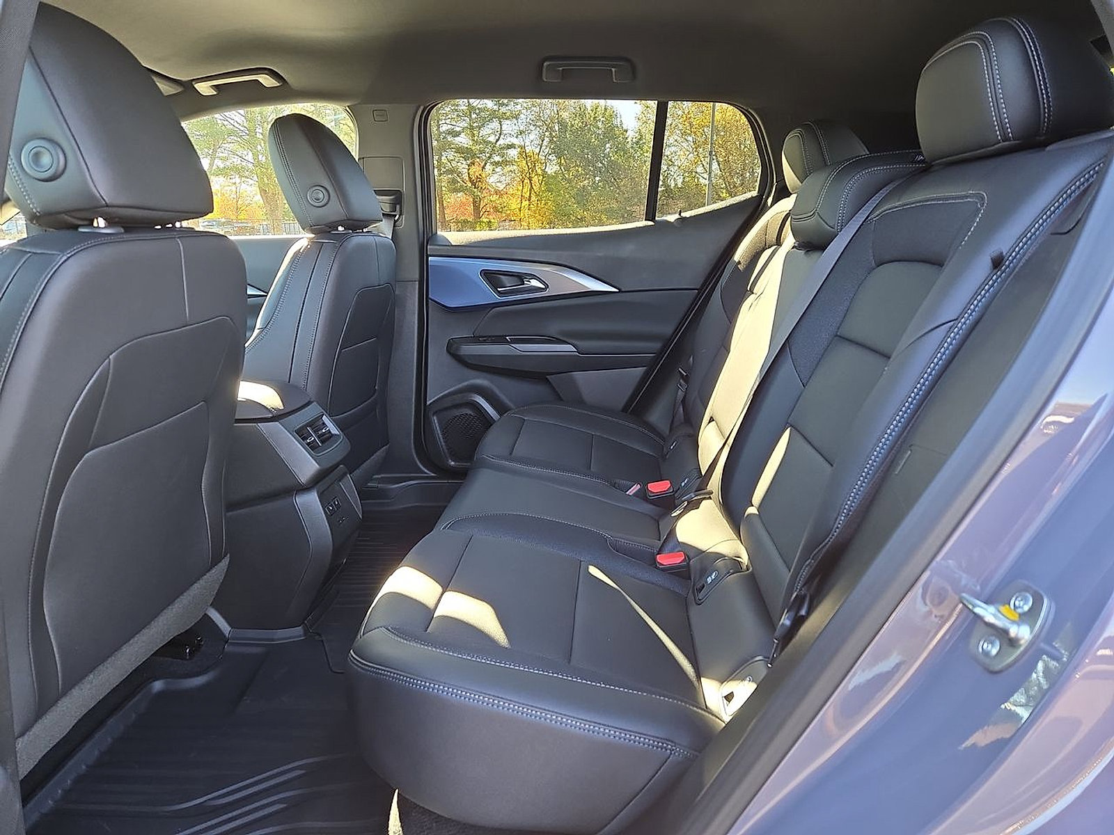 New 2026 Chevrolet Equinox EV LT w/ Convenience Package II image 13