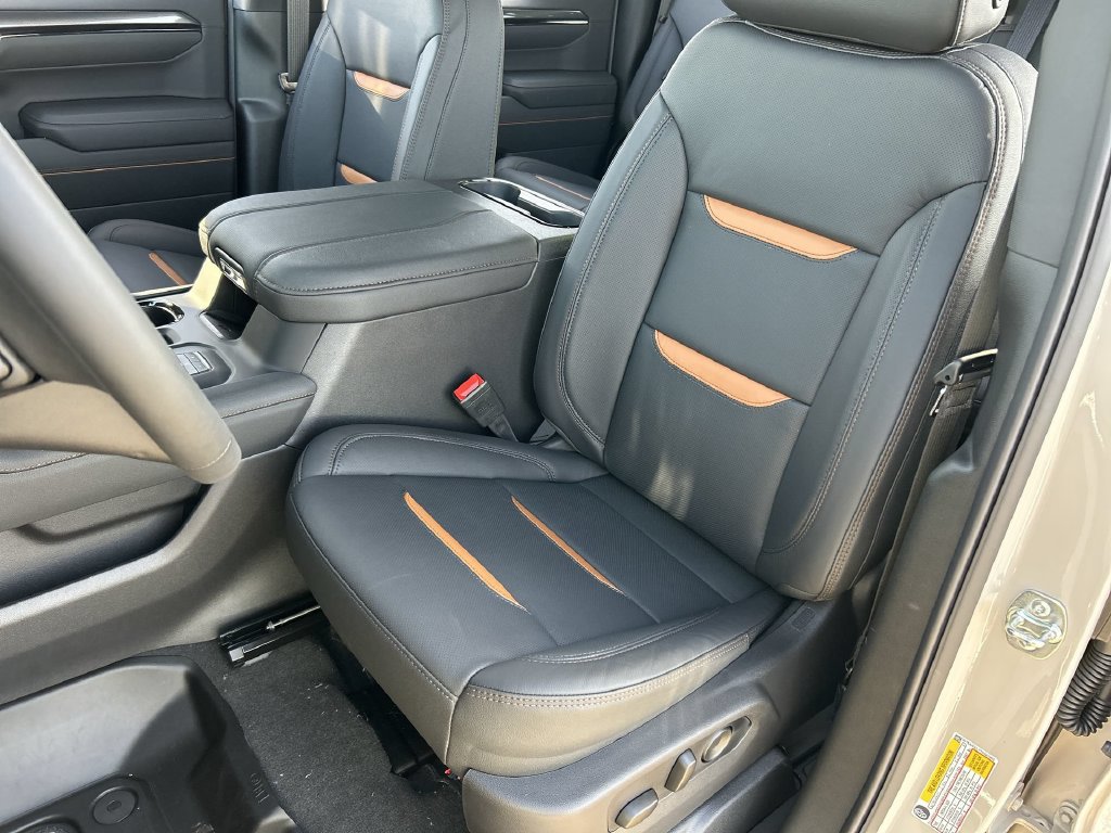 New 2026 GMC Sierra 1500 AT4 w/ Technology Package AWD/4WD image 19