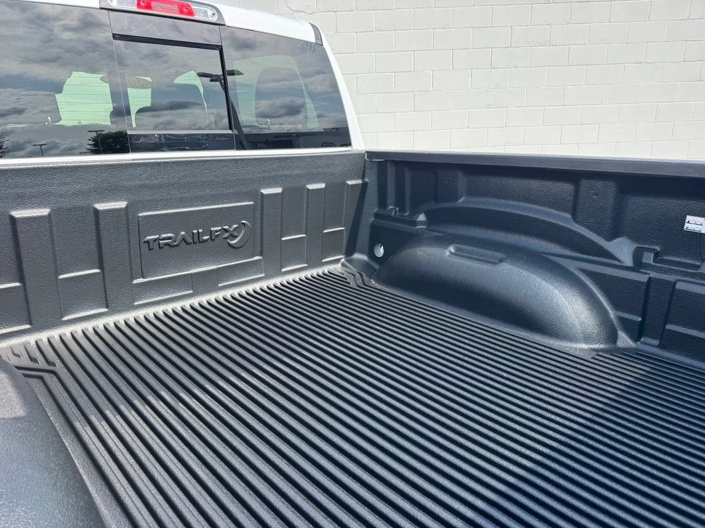 Used 2025 RAM 1500 Big Horn AWD/4WD image 18