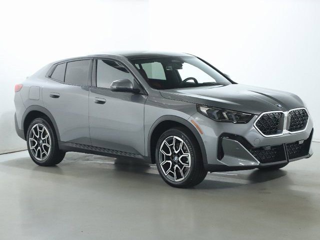 Used 2025 BMW X2 xDrive28i AWD/4WD image 11