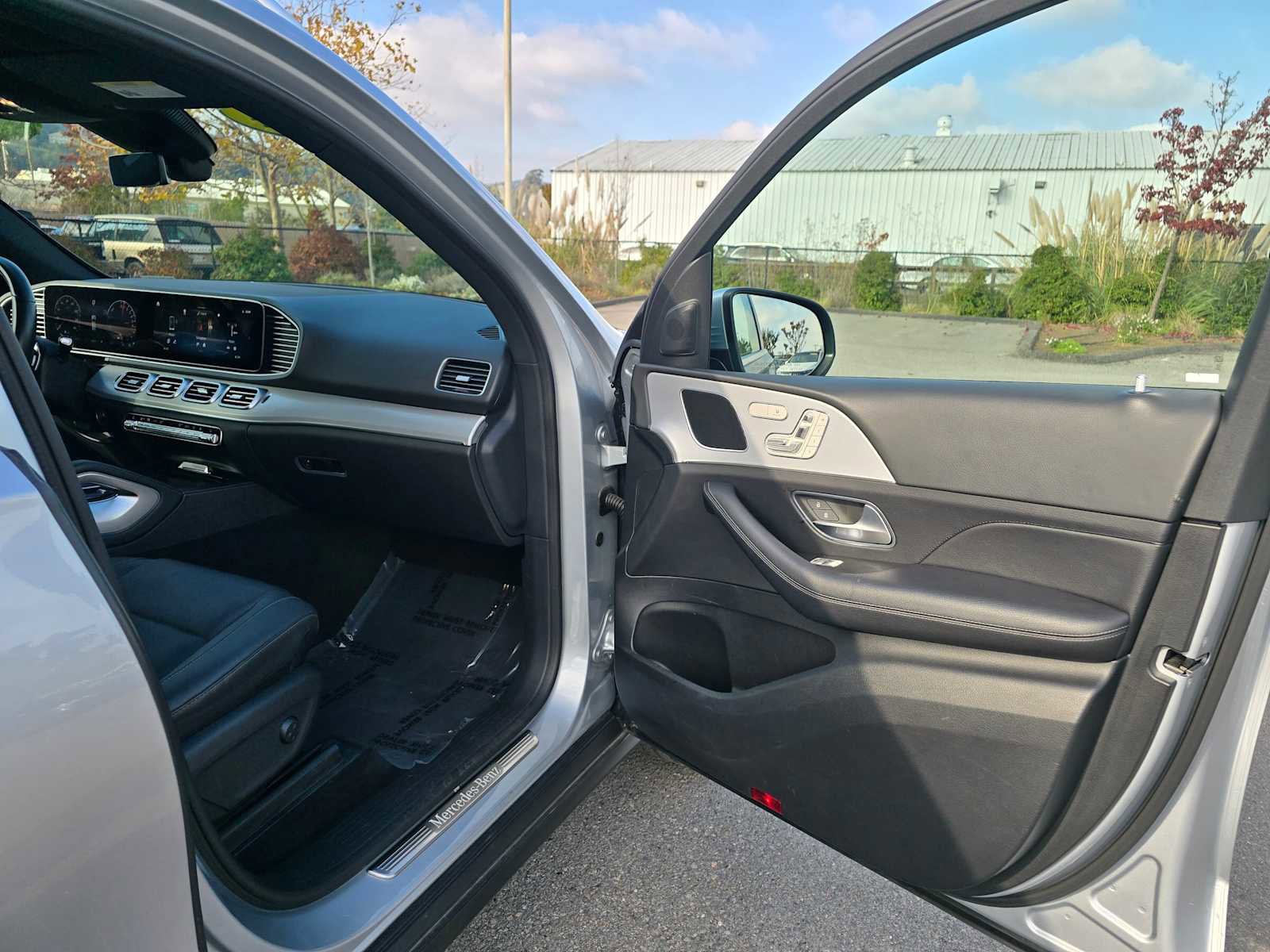 Used 2024 Mercedes-Benz GLE 450e GLE 450e Plug-In Hybrid image 12