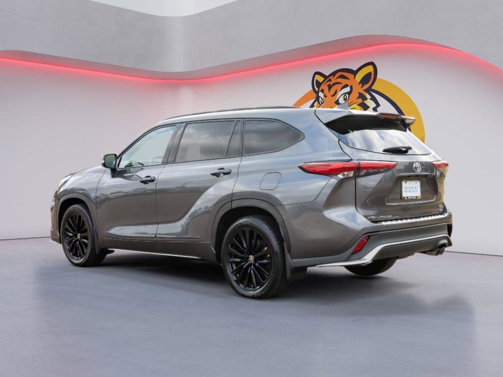 Used 2023 Toyota Highlander XSE image 7