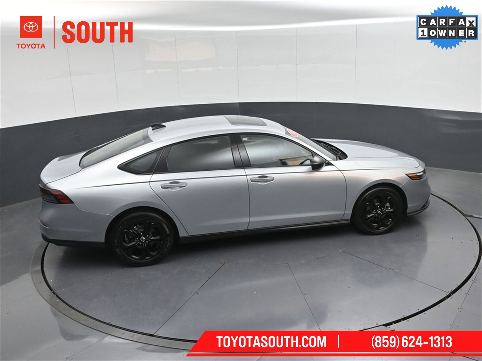 Used 2025 Honda Accord SE image 39