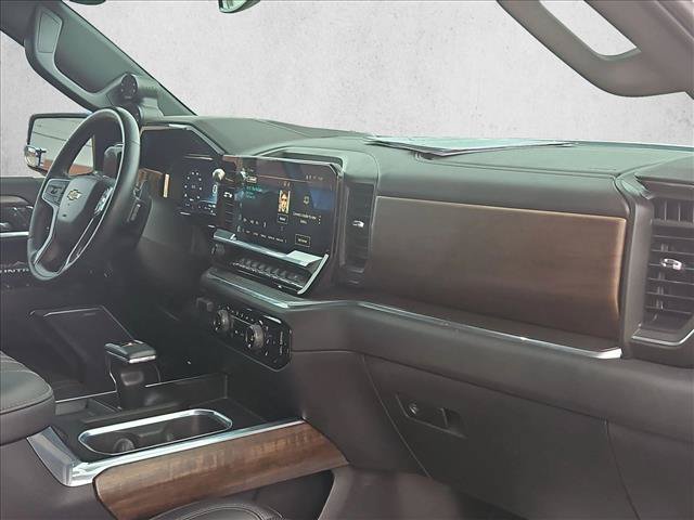 Used 2023 Chevrolet Silverado 1500 High Country w/ Z71 Off-Road Package AWD/4WD image 22