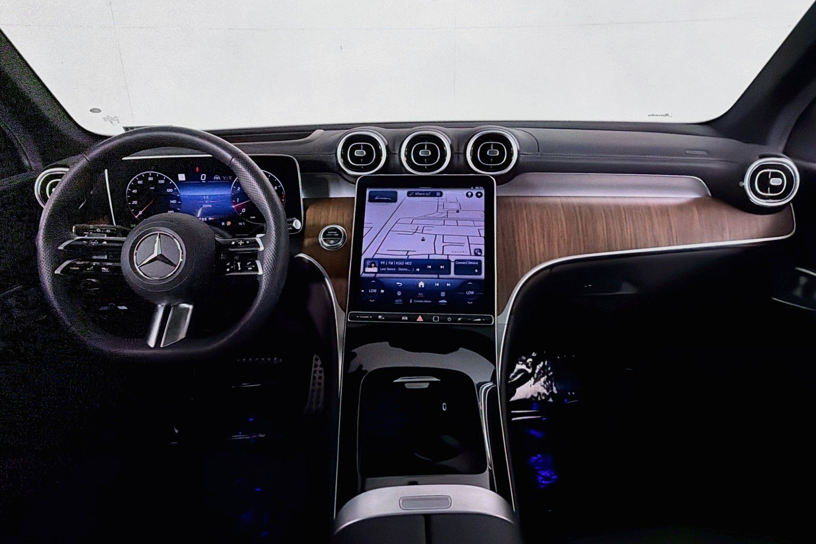 Certified 2024 Mercedes-Benz GLC 300 4MATIC w/ AMG Line image 5