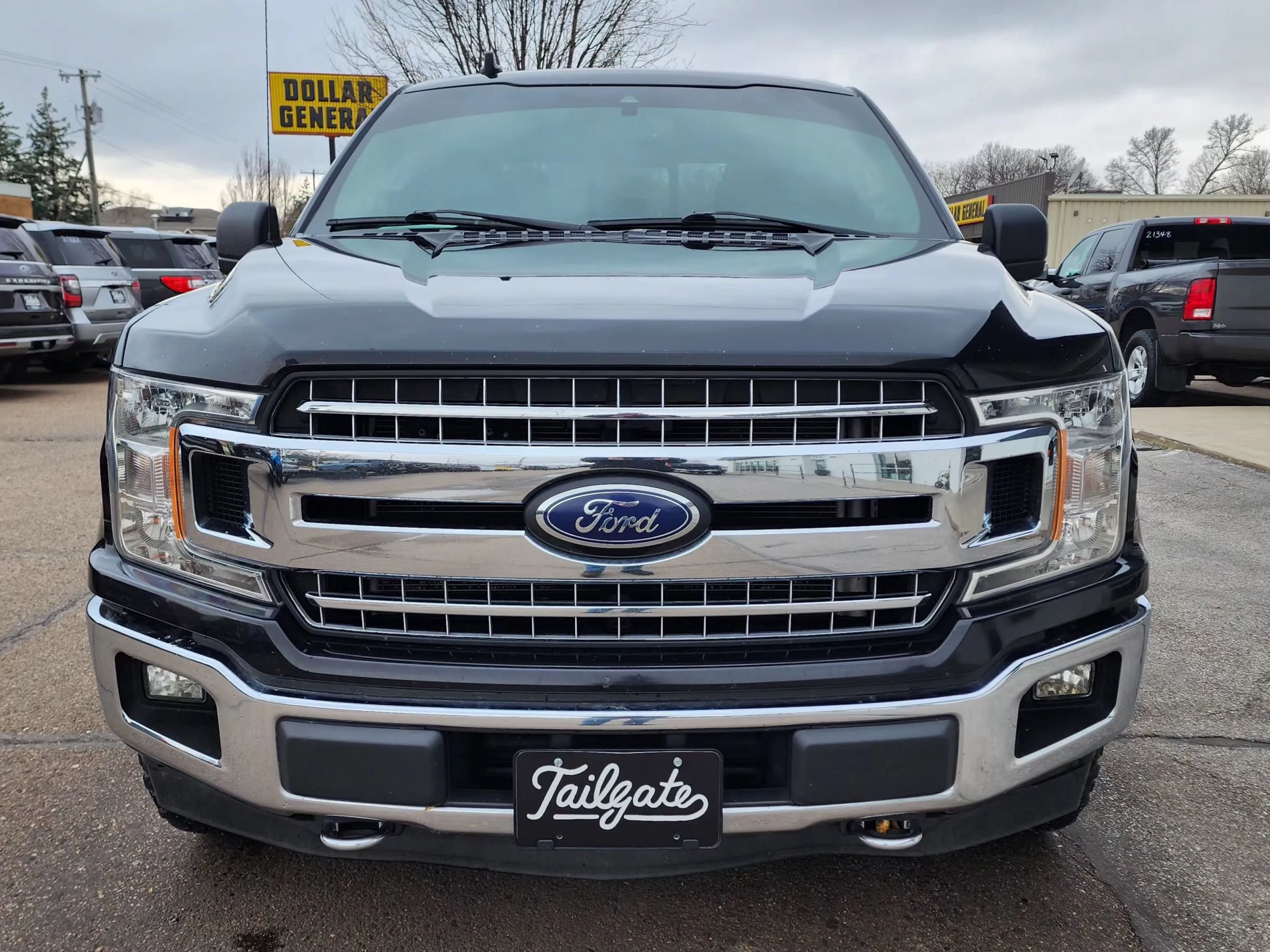 Used 2020 Ford F150 XLT w/ Equipment Group 302A Luxury AWD/4WD image 3