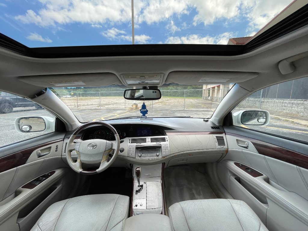 Used 2008 Toyota Avalon Limited FWD image 27