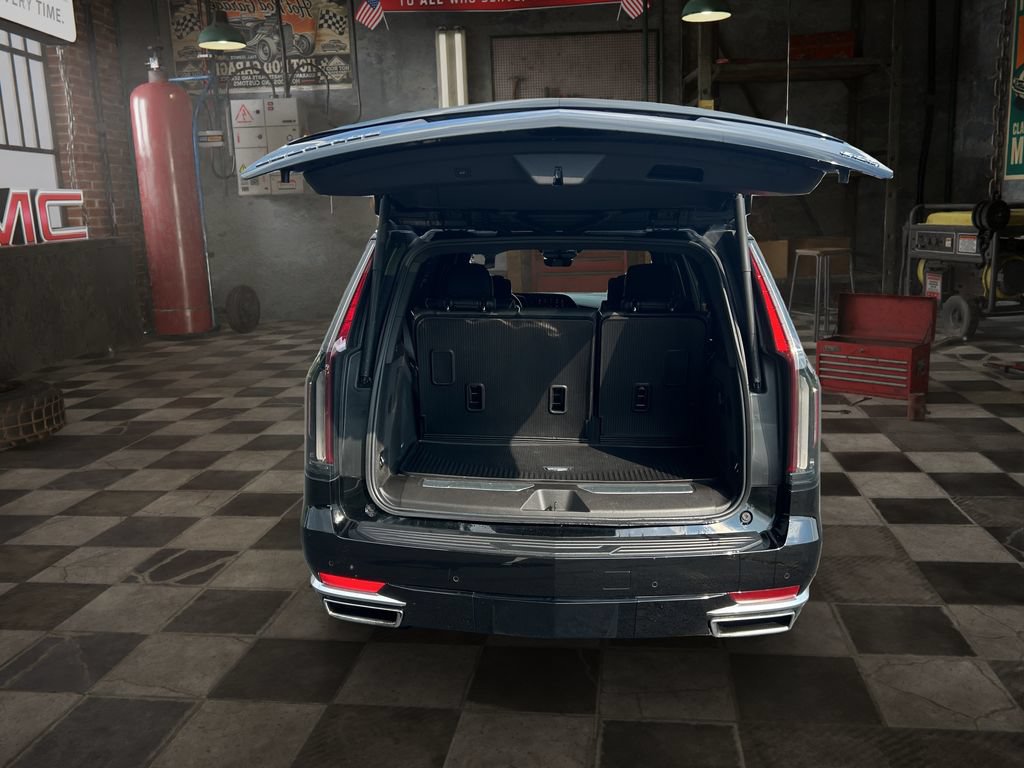 Certified 2021 Cadillac Escalade Premium Luxury w/ Driver Assist Tech Package AWD/4WD image 27