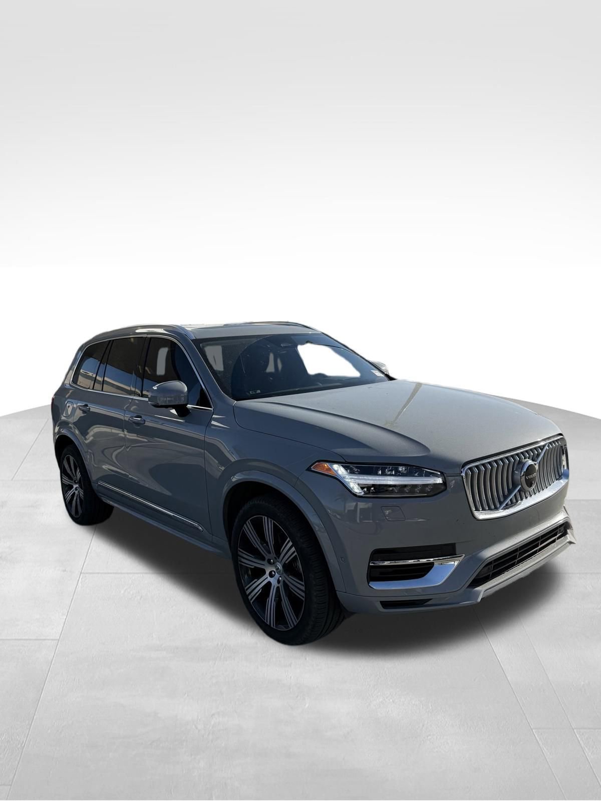 Used 2024 Volvo XC90 T8 Ultimate w/ Lounge Package AWD/4WD image 3