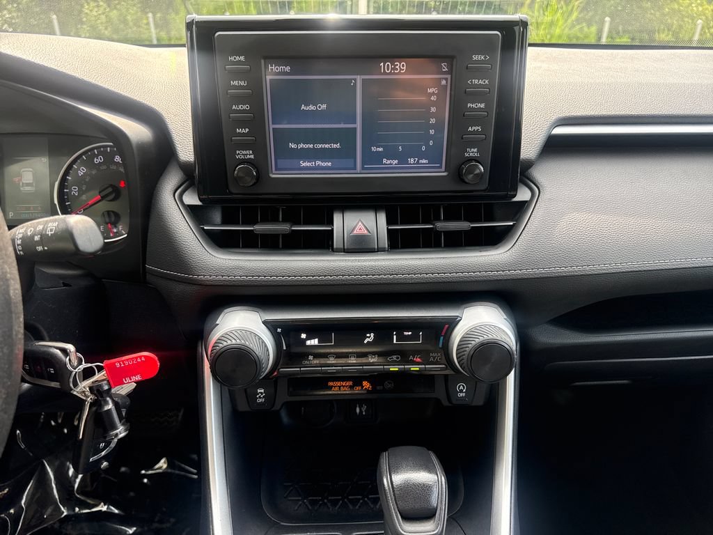 Used 2019 Toyota RAV4 LE w/ All Weather Liner Package AWD/4WD image 18