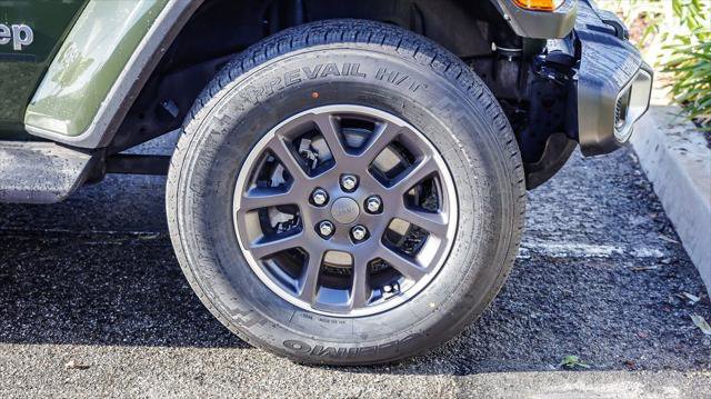 Certified 2022 Jeep Gladiator Overland w/ Trailer Tow Package image 11