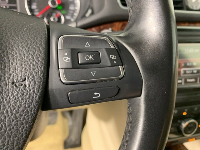 Used 2012 Volkswagen Passat TDI SEL Premium image 22